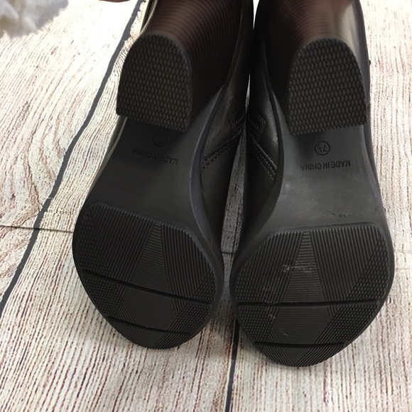 ❤️Style & Co Chocolate brown ankle boots size 7 1/2 - Picture 4 of 4